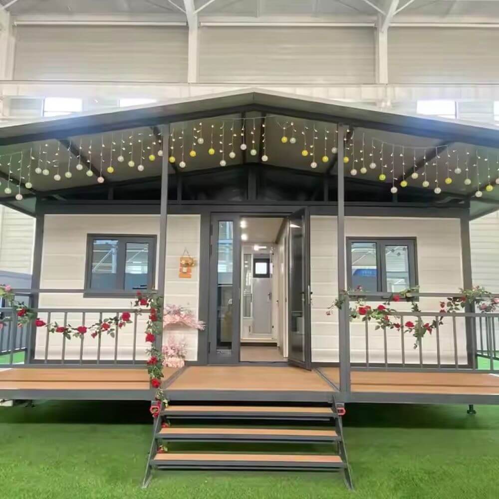 Expandable Foldable Container House